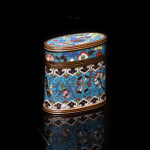 Antique Chinese Opium Box in Cloisonné Enamel, decorated with Floral Motifs and Interior Scenes, 19th Century