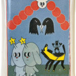 Ceramic sculpture of a card with two crow heads, two dogs with horns with stars, a white rabbit head and a black horse.