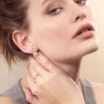 Ole Lynggaard Copenhagen, Small shooting star earring