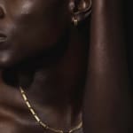 Fernando Jorge, Single chain gold earring large