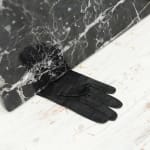 Jimmie Durham, Marble Gloves, 2005