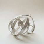 Sculptural ring – orbit #5 by contemporary jewellery artist Ute Decker