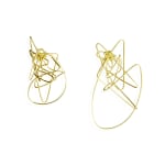Contemporary earrings – chaos - in 18 kt Fairtrade Gold by contemporary jewellery artist Ute Decker