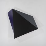 Tridimensional painting of a black & violet prism with triangular sides, looking like a cut gem