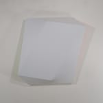 Tridimensional painting of a white prism with a parallelogram side