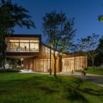 Playground of Possibilities / Singapore, BLACK / Singapore