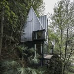 Playground of Possibilities / Singapore, BLACK / Singapore
