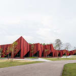 Playground of Possibilities / Singapore, BLACK / Singapore
