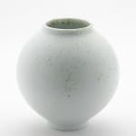 Jaejun Lee, 9. Grey Celadon Vessel 'Pebble'