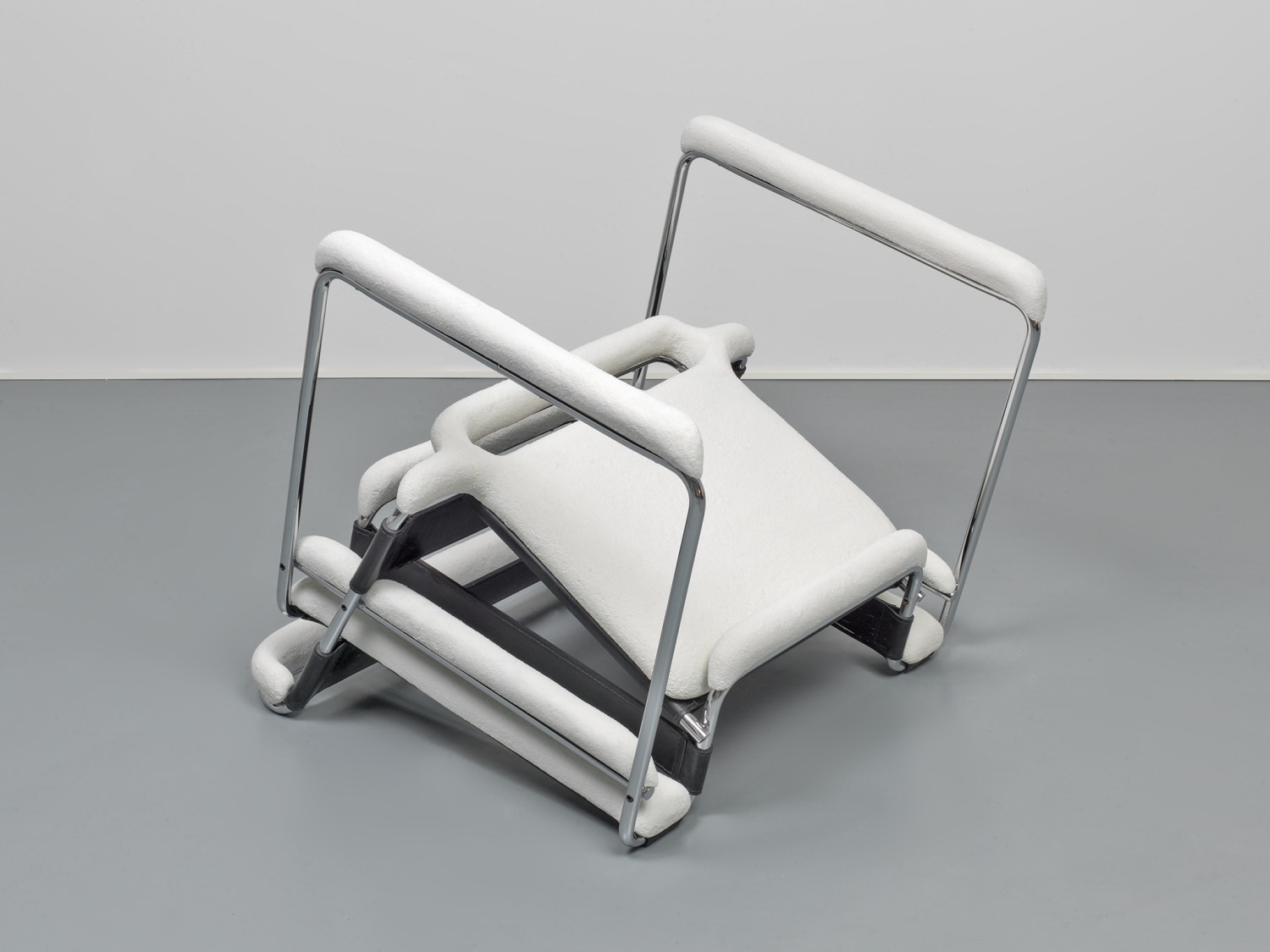 Ryan Gander, Up side down Breuer chair after a couple of inches of snowfall, 2017