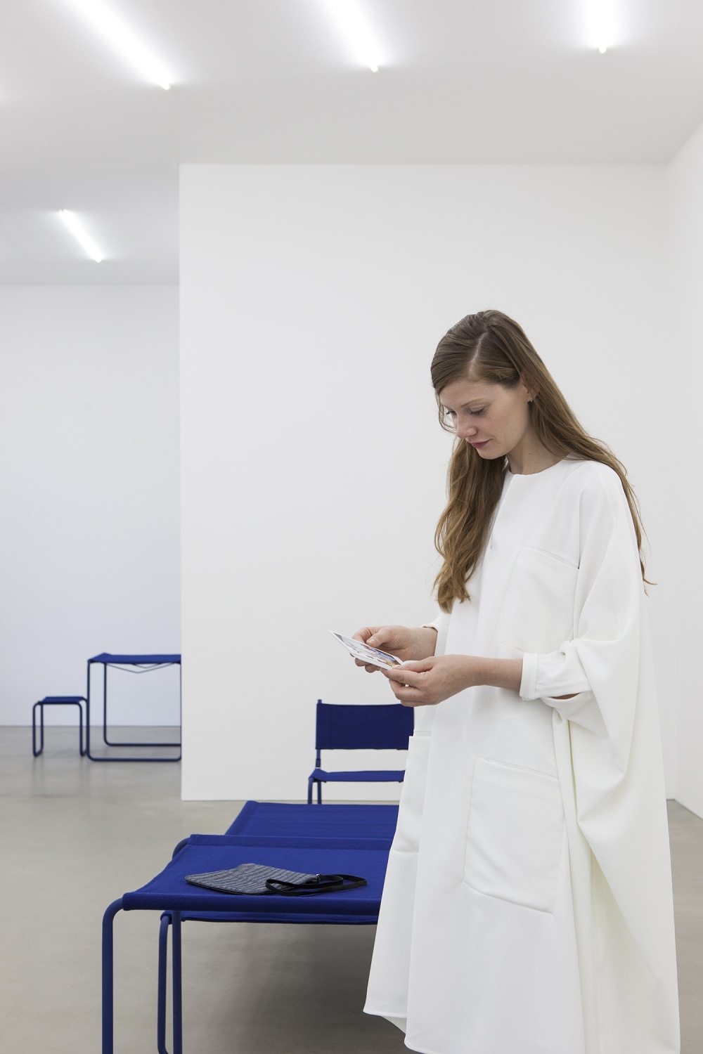 Exhibition view, days, between placing and displacing, 2014 © Andrea Rossetti