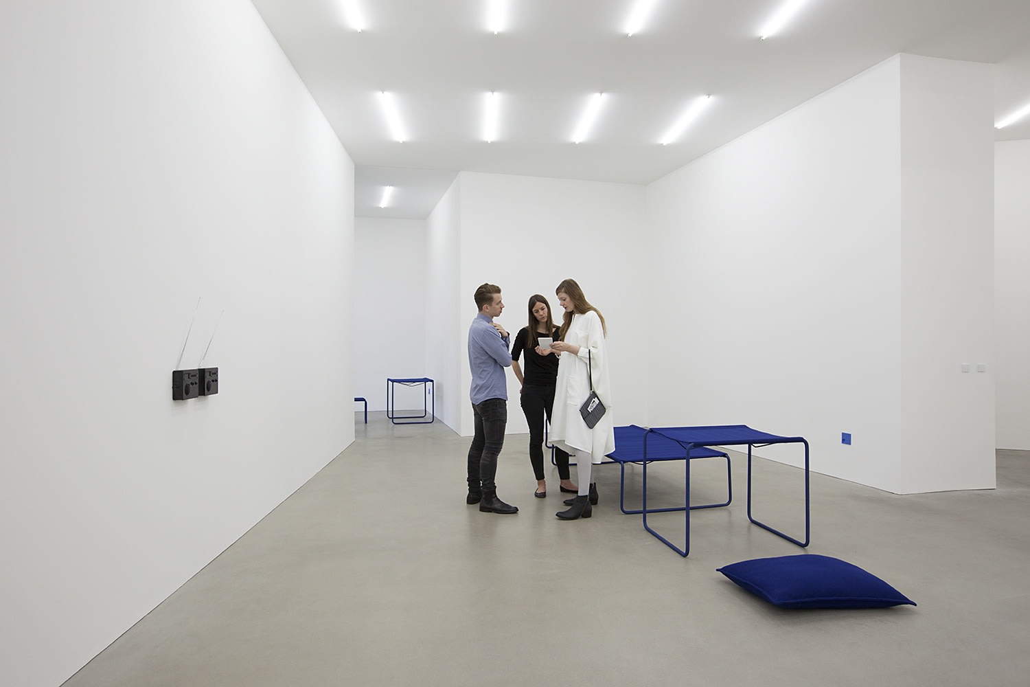 Exhibition view, days, between placing and displacing, 2014 © Andrea Rossetti