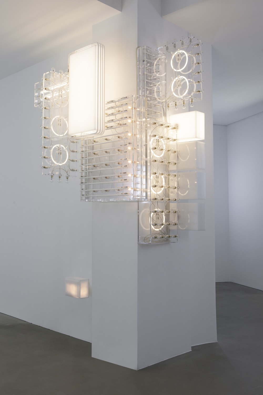 Marquee (cluster), 2014 56 neons, 20 transformers, 132 light bulbs, 8 sound transducers, sound amplifiers, microphones, computer, soundcard This is...