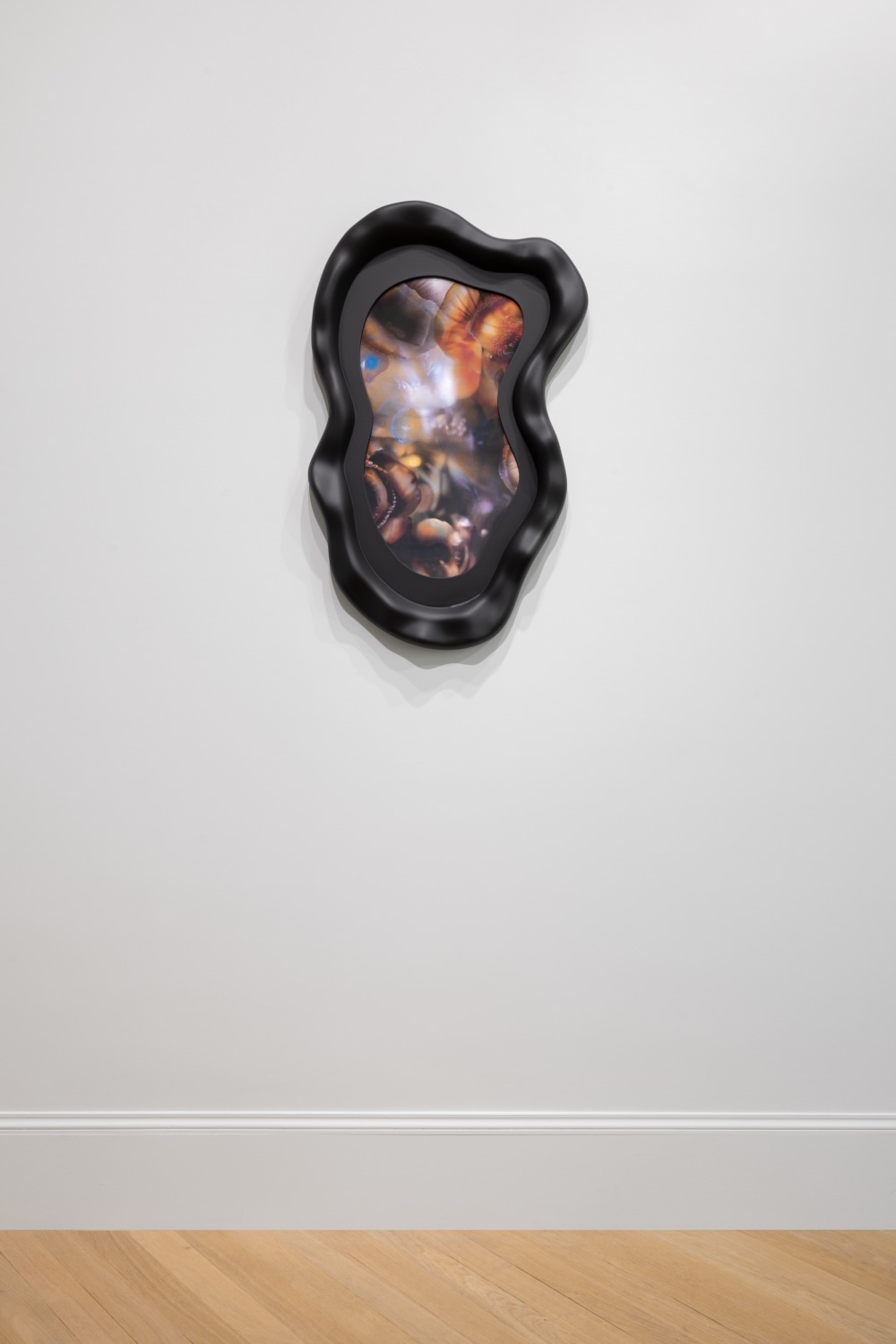 Exhibition view: Mutable Structures, Esther Schipper, Paris, 2024. Photo © Andrea Rossetti
