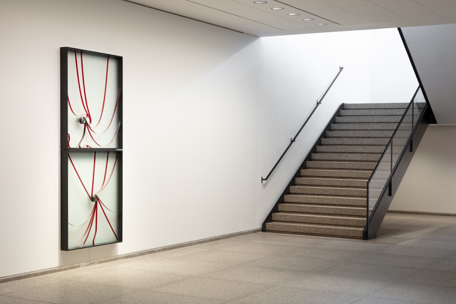 Rosa Barba Uncertain Theme – and Therefore Abstract, 2021 Steel, glass, motor, 35 mm film 123 x 140 x 12,3...