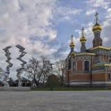 Installation view, TONY CRAGG at Skulpturengarten Spanischer Turm, 2025
