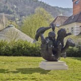 Installation view, TONY CRAGG at Skulpturengarten Spanischer Turm, 2025