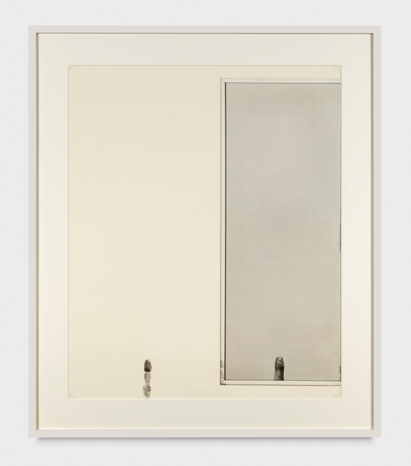 Giuseppe Penone Coincidenza di immagini, cornice 21 aprile 1971, 1971