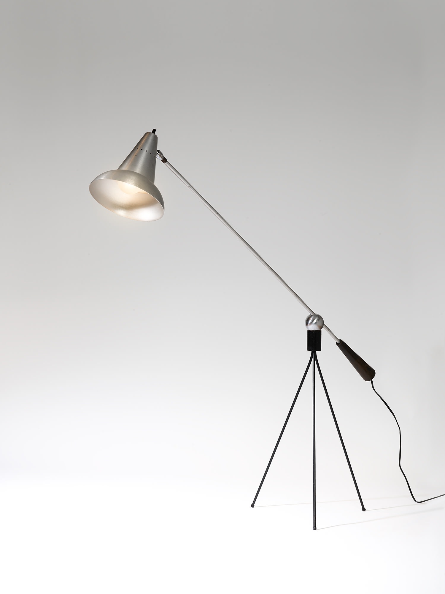 Moma floor lamp hot sale