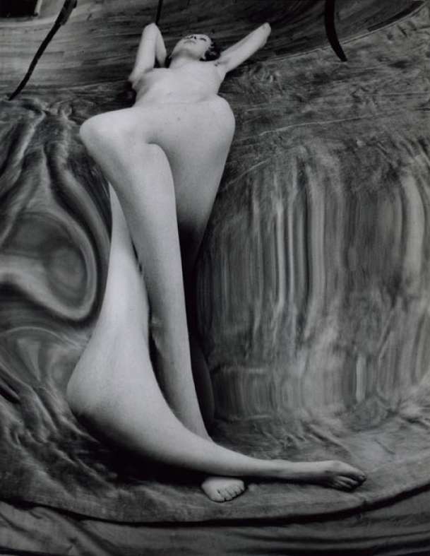 André Kertész, Distortion #137, 1933