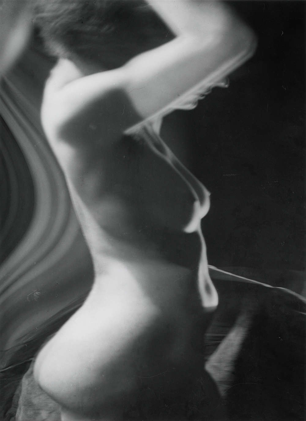 André Kertész, Distortion [number unknown], 1929