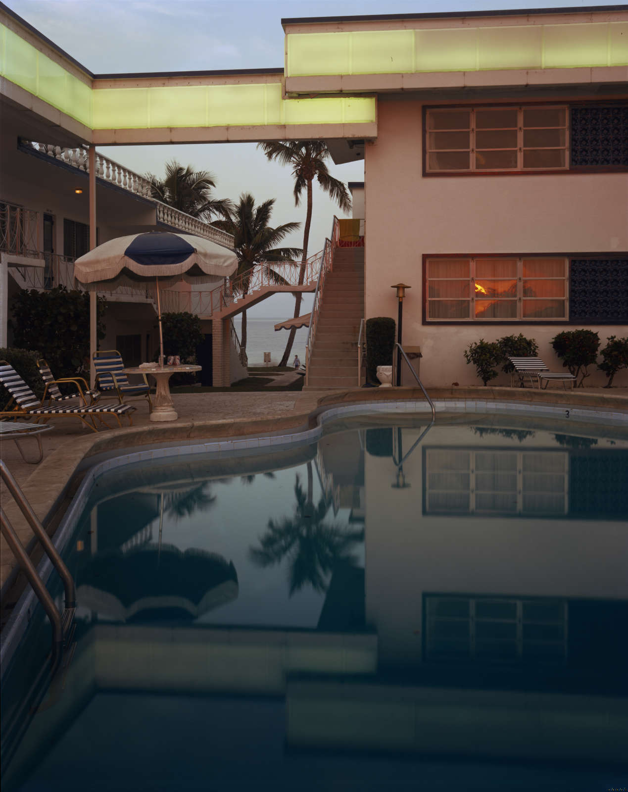 Joel Meyerowitz, Pool, Dusk, Florida, 1978