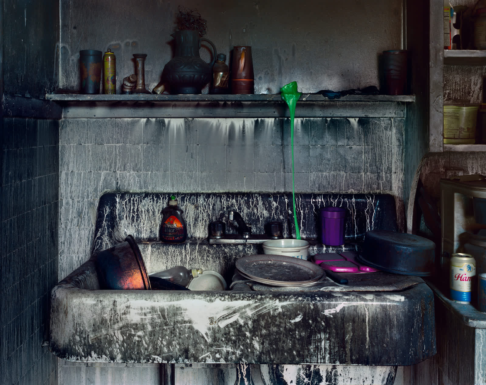 Mitch Epstein, Apartment 304, 398 Main Street, 2001