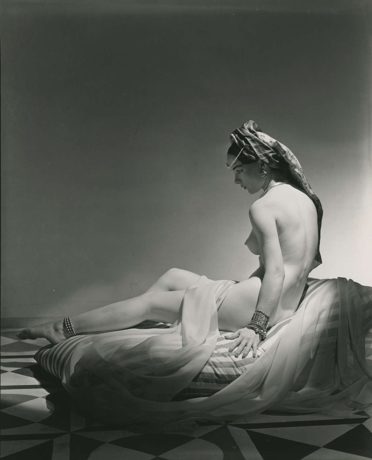 Horst P. Horst, Odalisque II, 1943