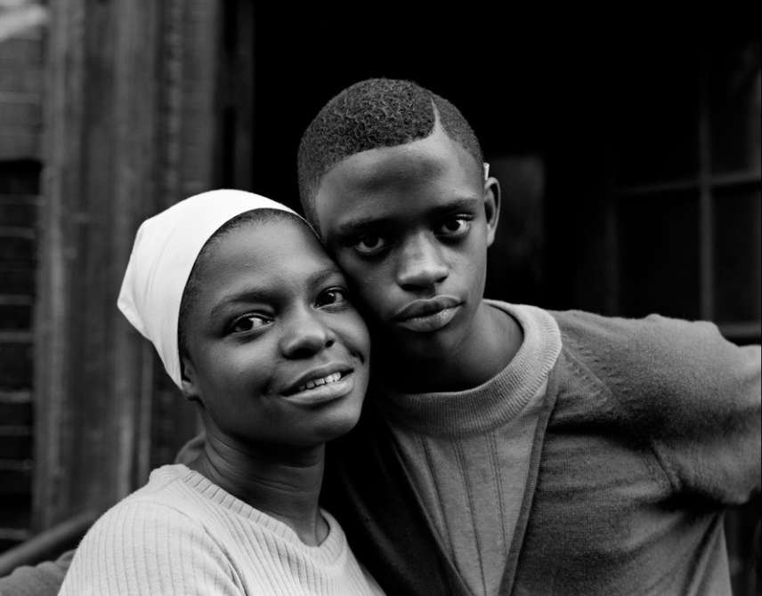 Bruce Davidson, Untitled, East 100th Street (Young Couple Bruce Davidson, Untitled, East 100th Street (Young Couple