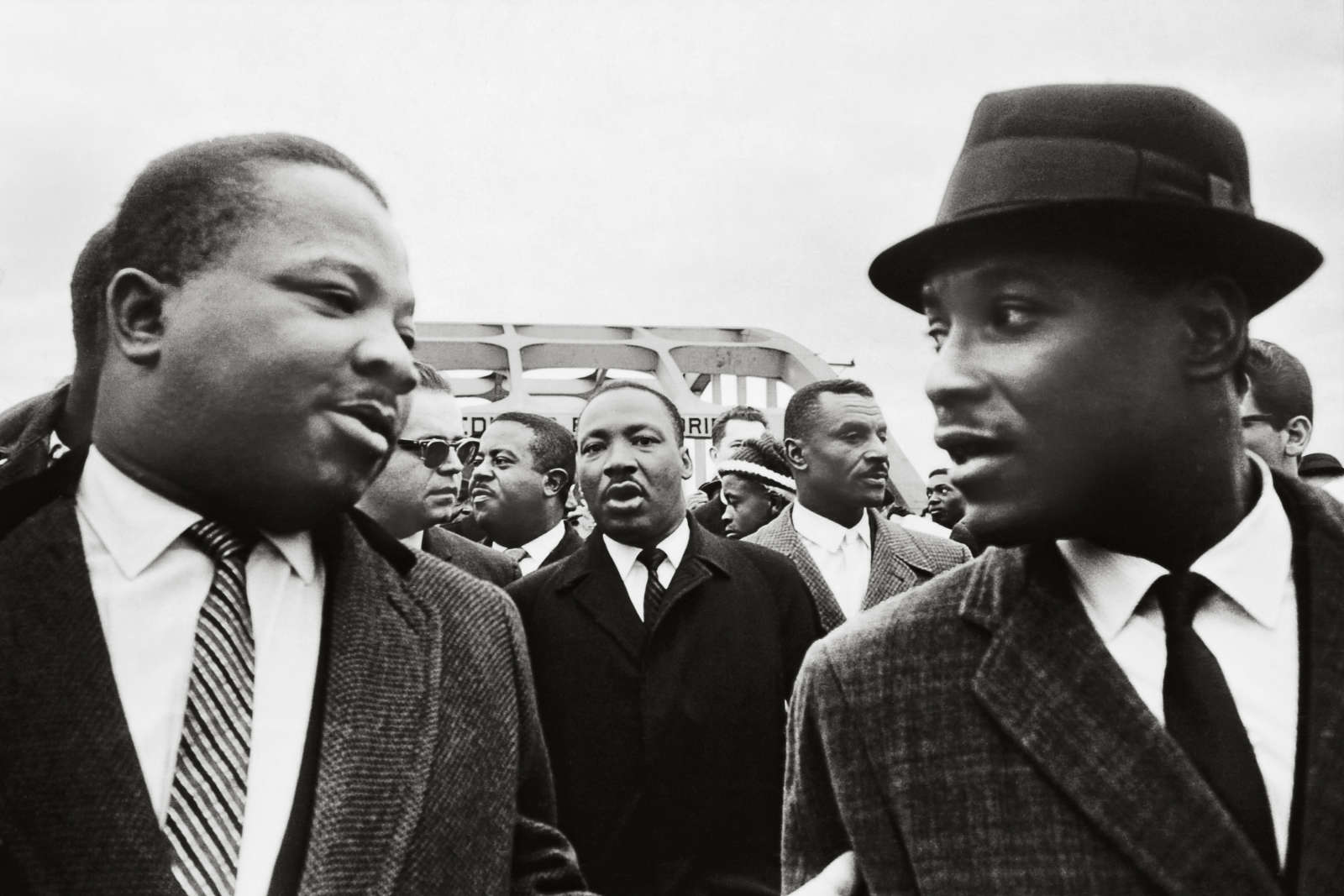 Steve Schapiro, MLK on Edmund Pettus Bridge, 1965