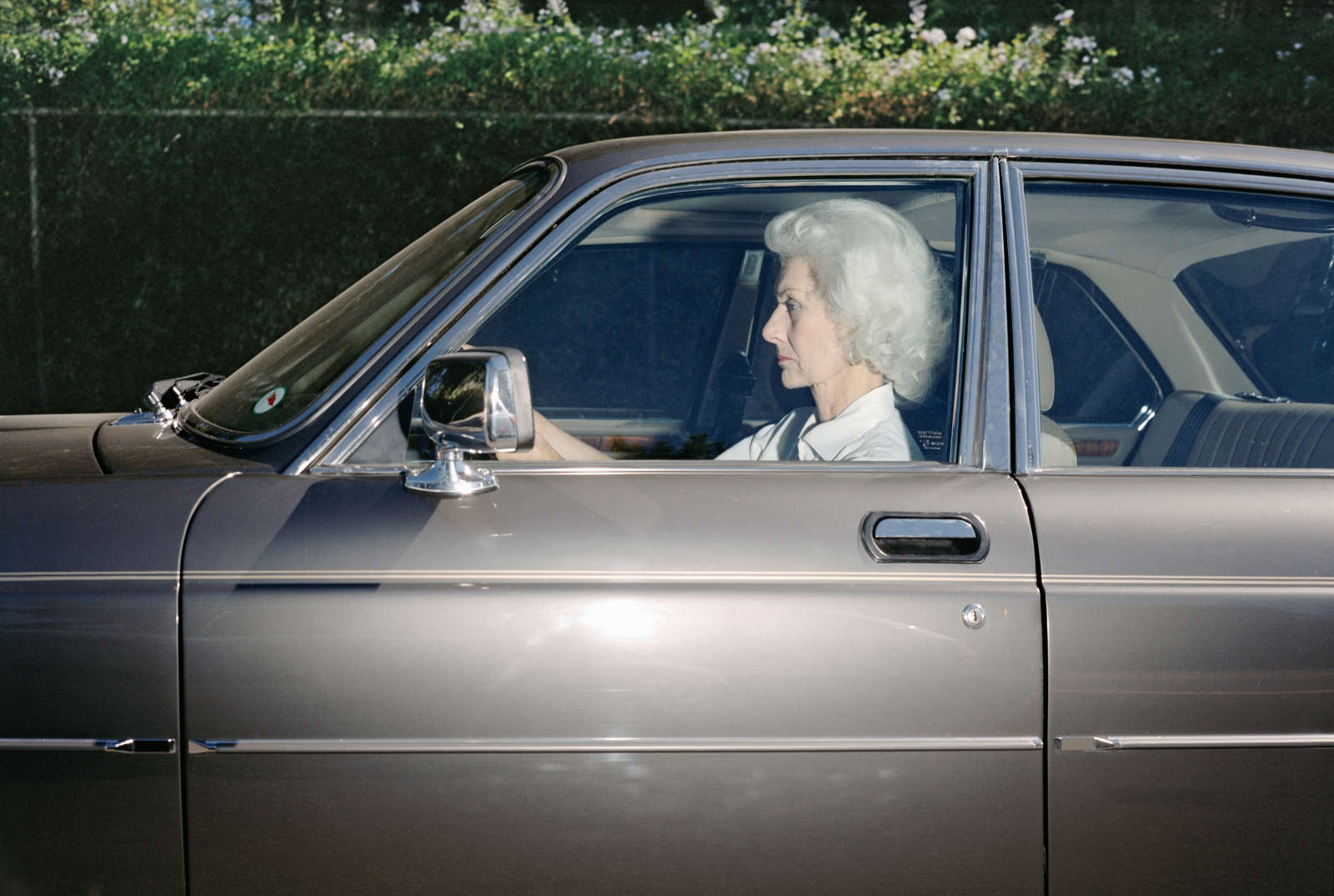 Andrew Bush, Woman caught in traffic while heading southwest on U.S. Route 101 near the Topanga Canyon Boulevard exit, Woodland Hills, California, at 5:38 p.m. in the summer of 1989