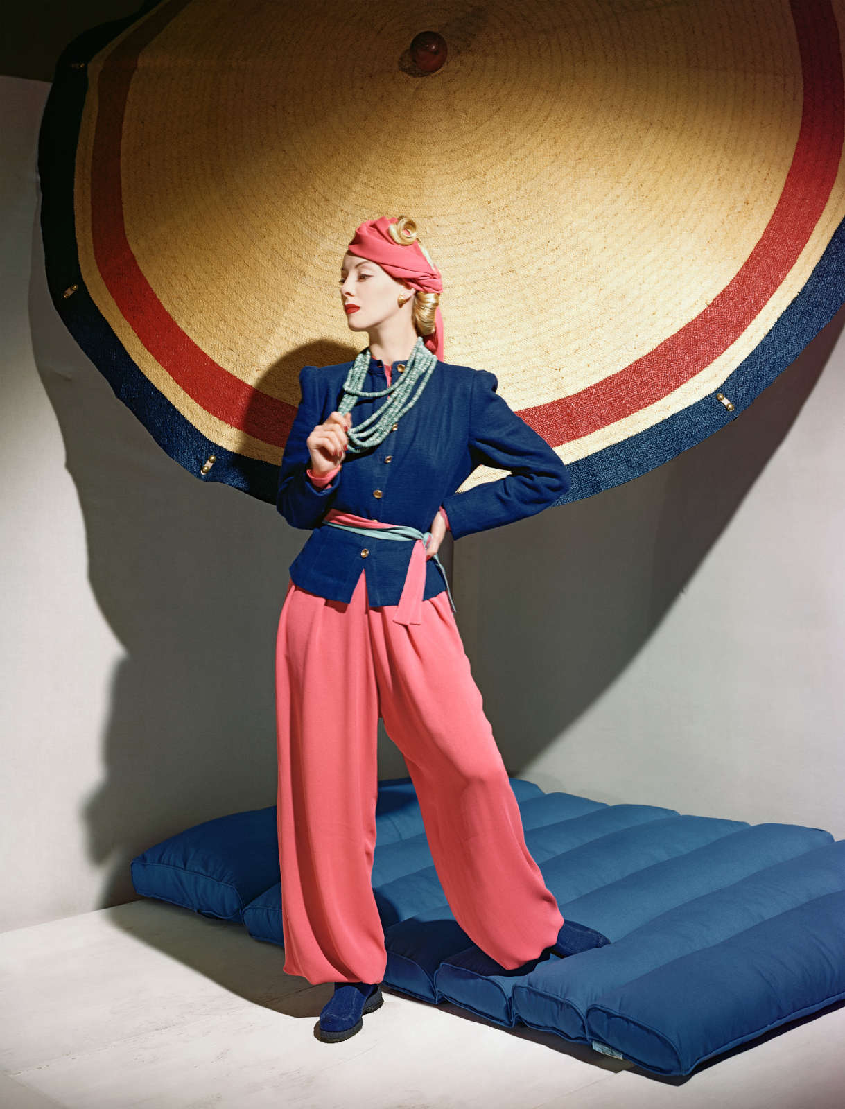 Horst P. Horst, Helen Bennet, Ensemble by Bergdorf Goodman, Jewellery by Olga Tritt, 1939