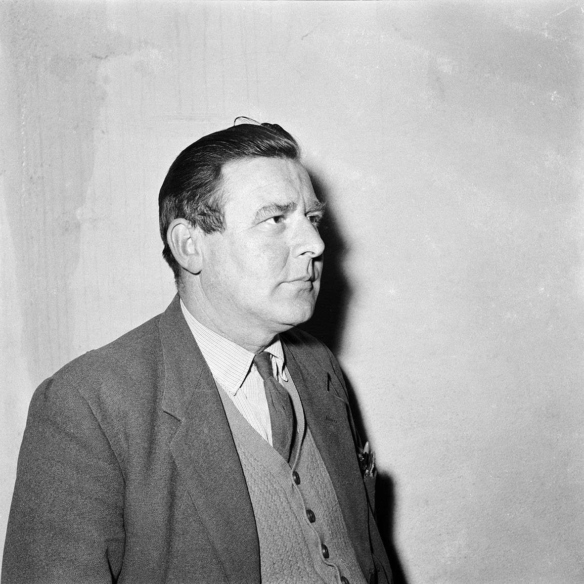 Dennis Dinneen, Untitled (profile in three piece suit), 1950s-1970s