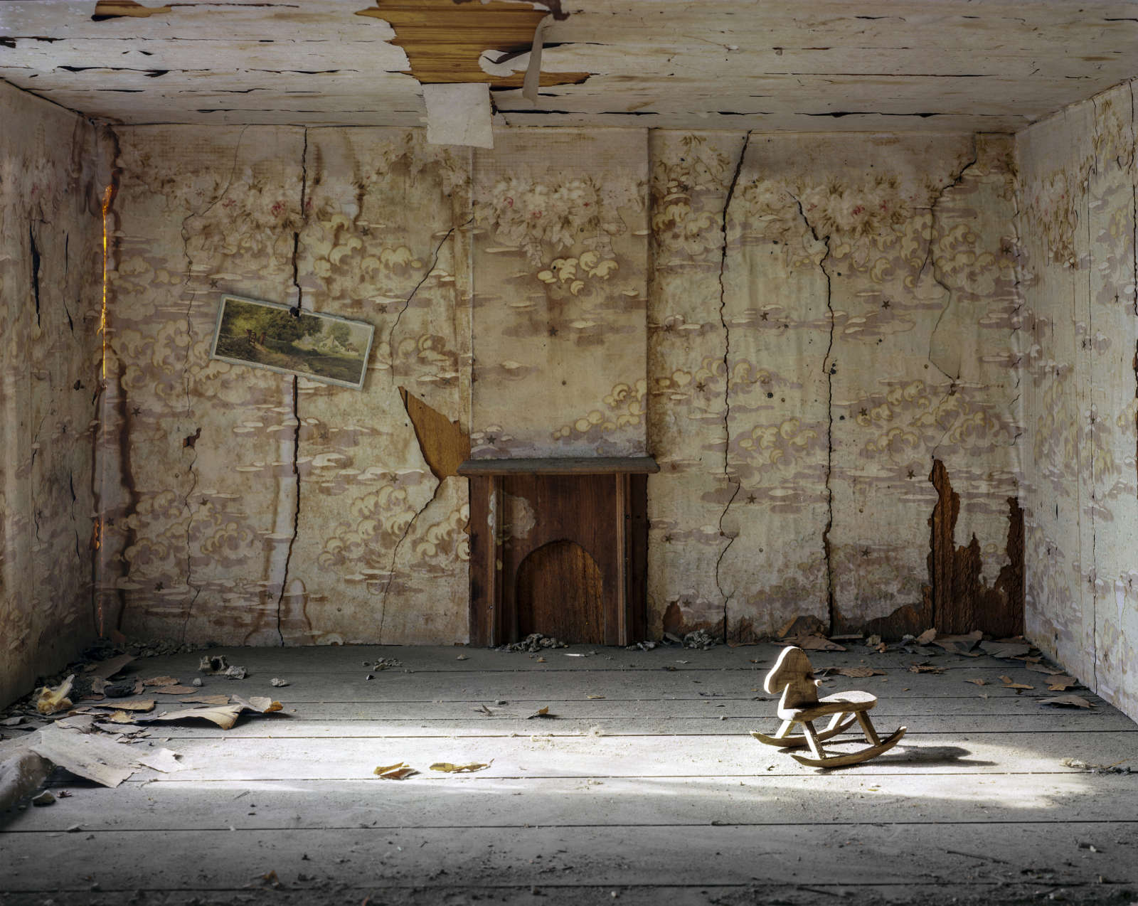 Andrew Moore, Dollhouse at Lyon Hall, Demopolis, AL, 2016