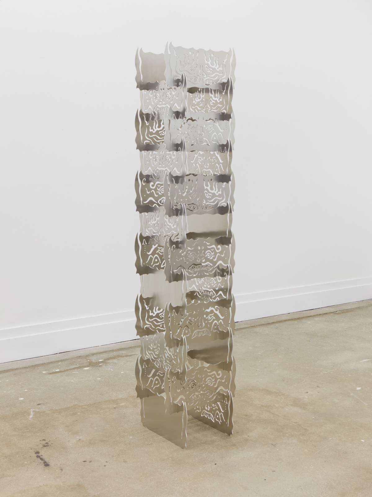 Woo Jin Joo, 'Ardent', 2025, 174 cm x 39 cm x 39 cm. Courtesy of the artist and ai.