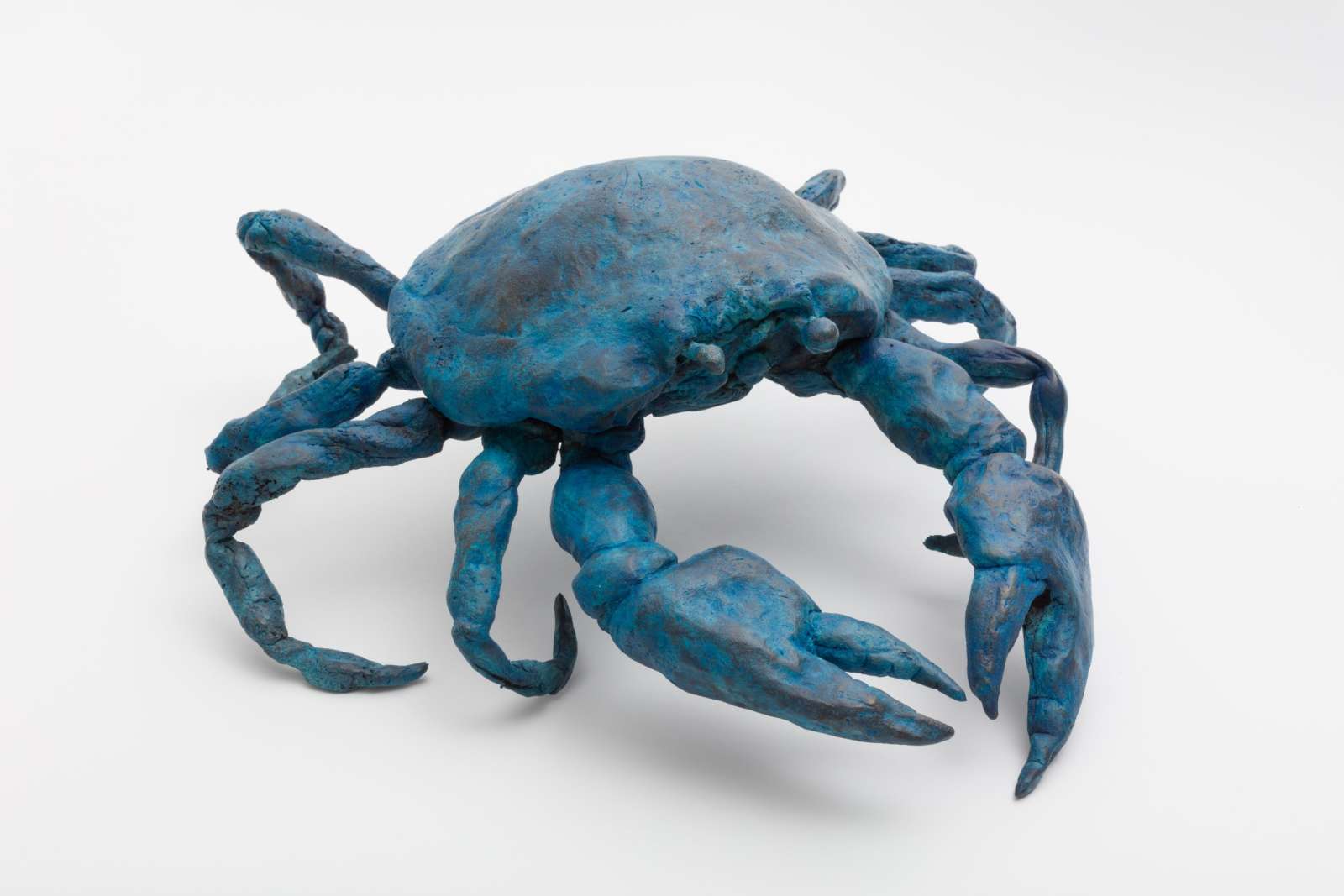 Francis Upritchard, Big Crab, 2020, Balata / bronze, 13 x 34 x 39 cm, Photo Angus Mill, Courtesy the artist and Kate MacGarry