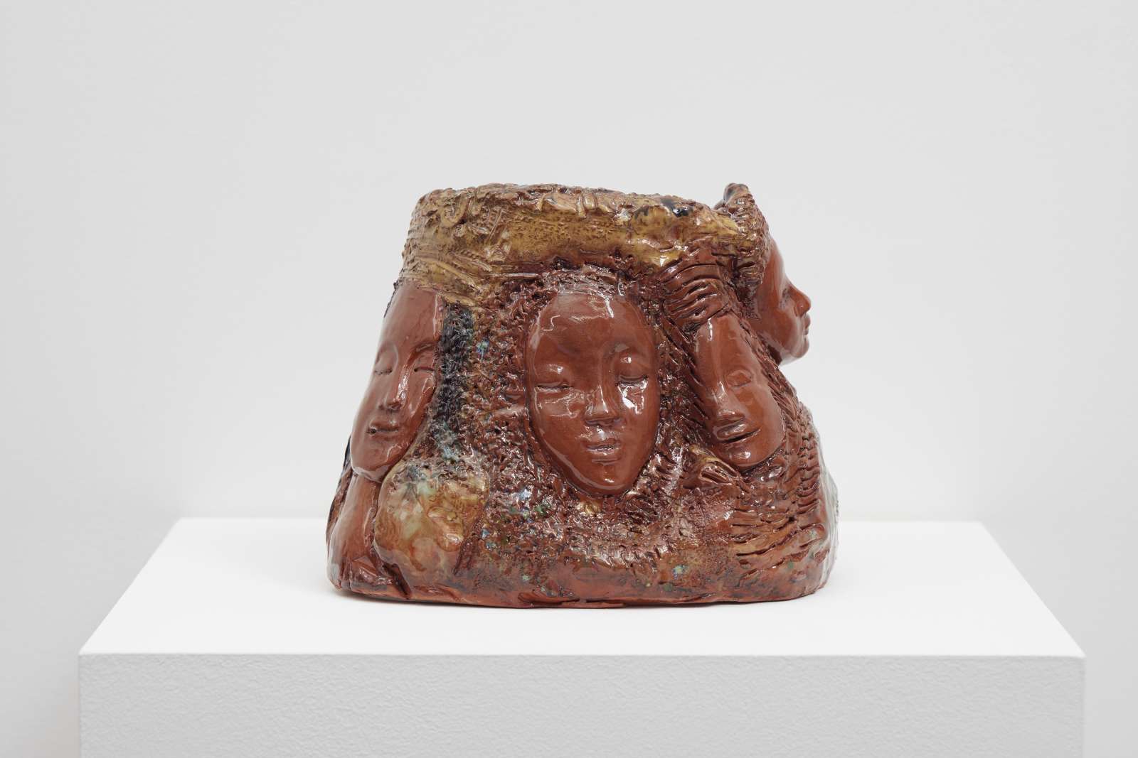Reverend Joyce McDonald, 'Untitled', 2021. Glazed ceramic, 17.14 x 17.78 x 18.41 cm © Reverend Joyce McDonald, courtesy Maureen Paley, London and Gordon Robichaux, New York.