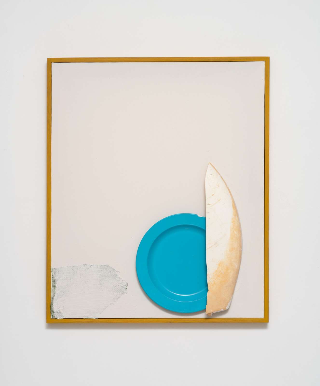 Alexandre da Cunha, 'Broken I', 2023, mesh, plate, ink, found plastic, acrylic emulsion polymer, canvas 62 x 52 x 4 cm, 24 1/2 x 20 1/2 x 1 1/2 in. © Alexandre da Cunha. Courtesy the artist and Thomas Dane Gallery. Photo: © Edouard Fraipont.