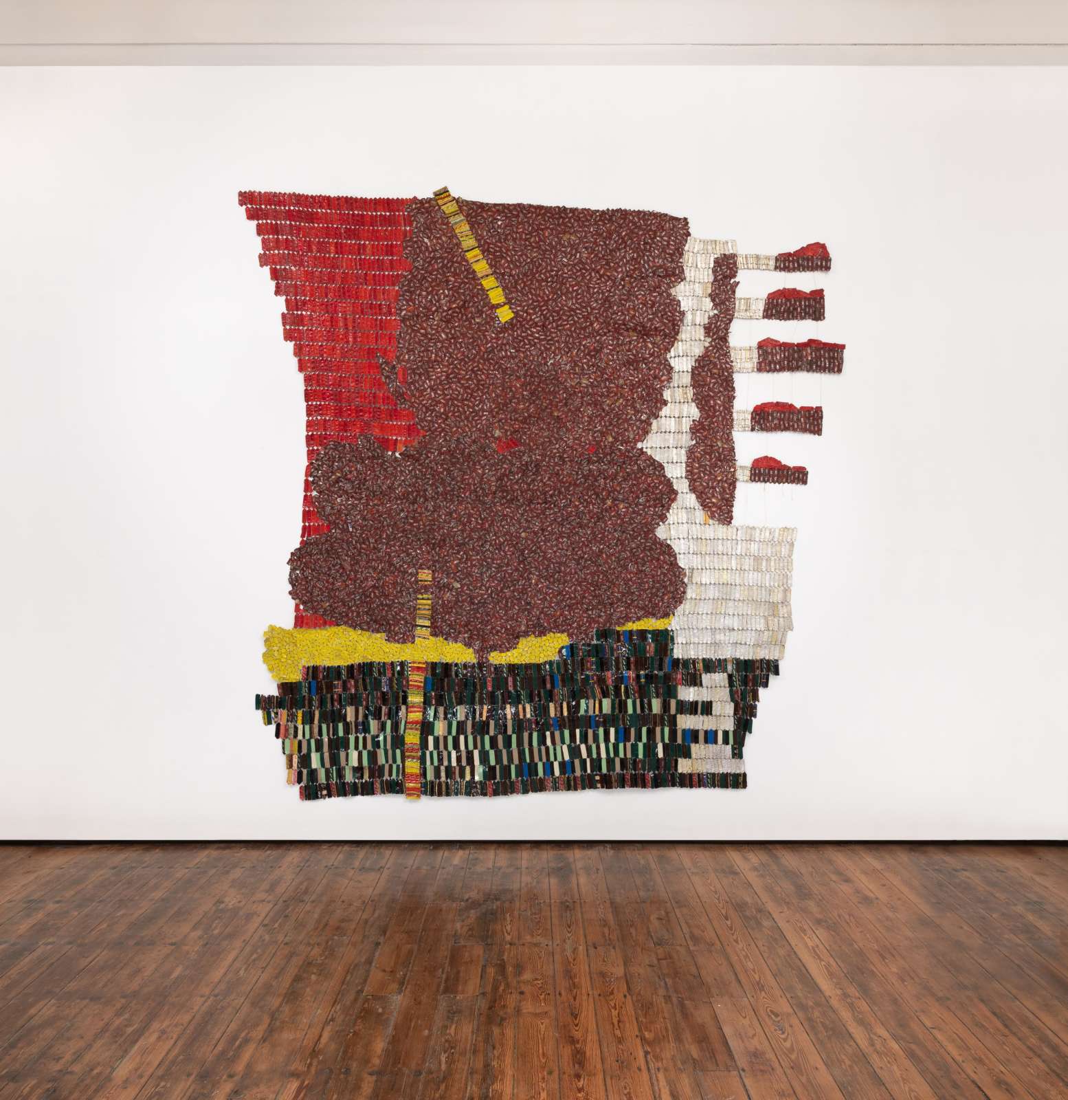 El Anatsui, 'Sovereignty', 2021. Aluminum, copper wire, and nylon string, 360 x 315 cm.