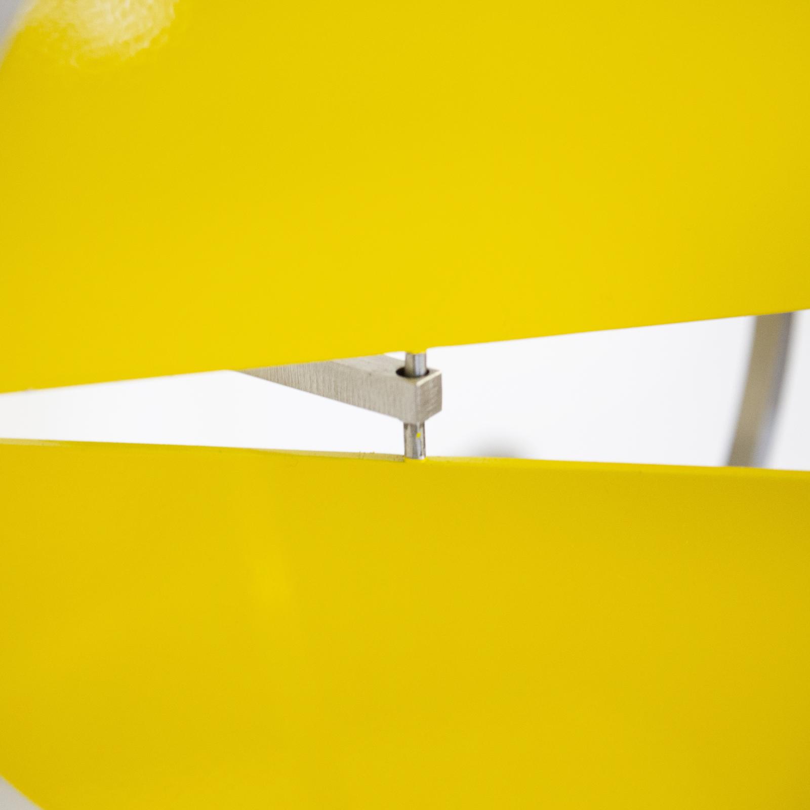 Split Disc on Two Squares