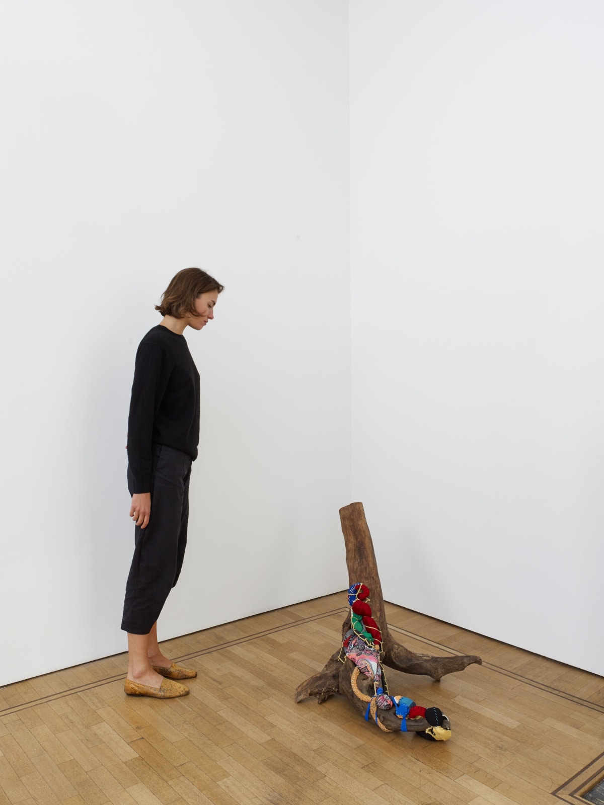 Sonia Gomes, Eu Me Levanto, from Raiz series, 2018