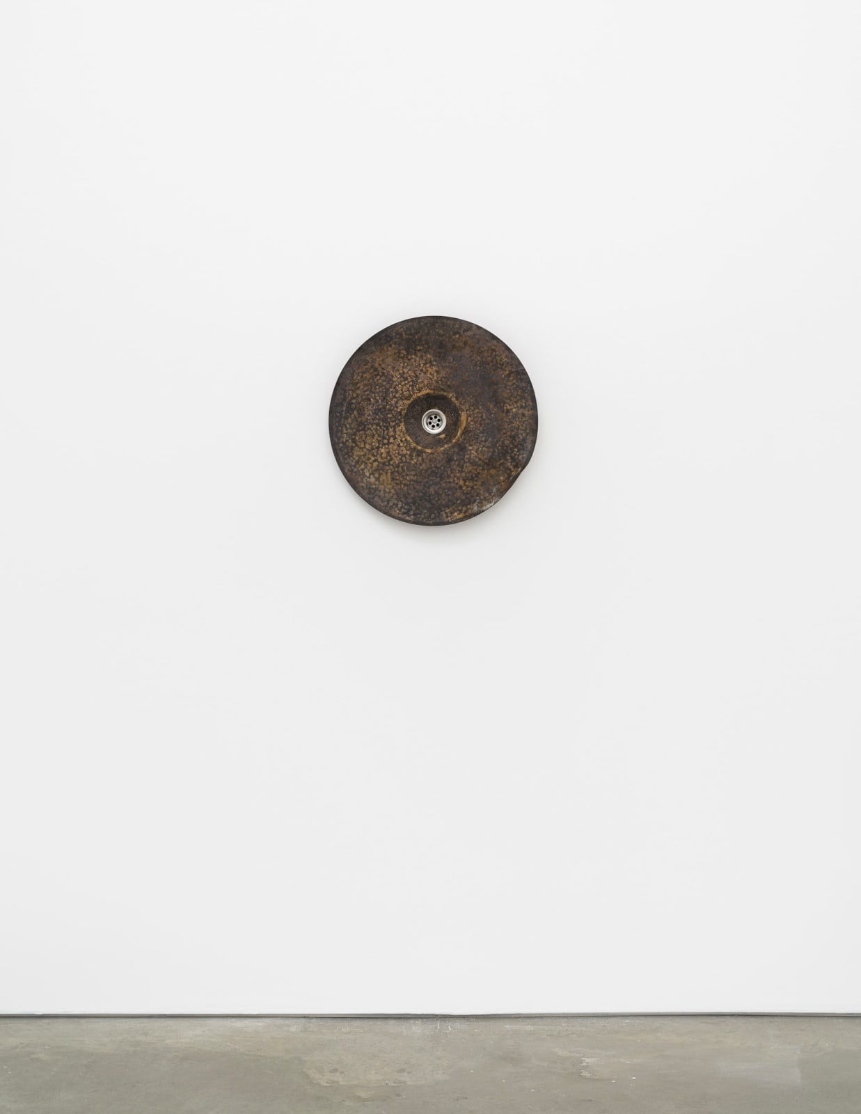 Nina Canell, Crash, 2023