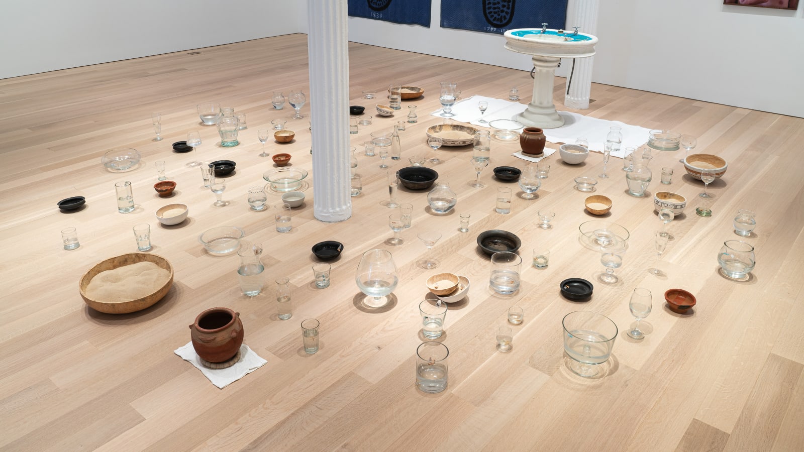 Paulo Nazareth, Barquinho sem título (da série nau frágil) [Little boat untitled (from nau frágil series], 2022