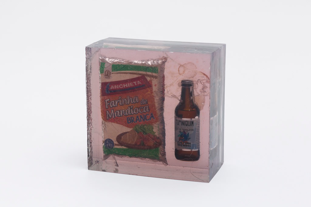 Paulo Nazareth, CA - produtos de genocídio - Anchieta y Tupiniquim, 2017