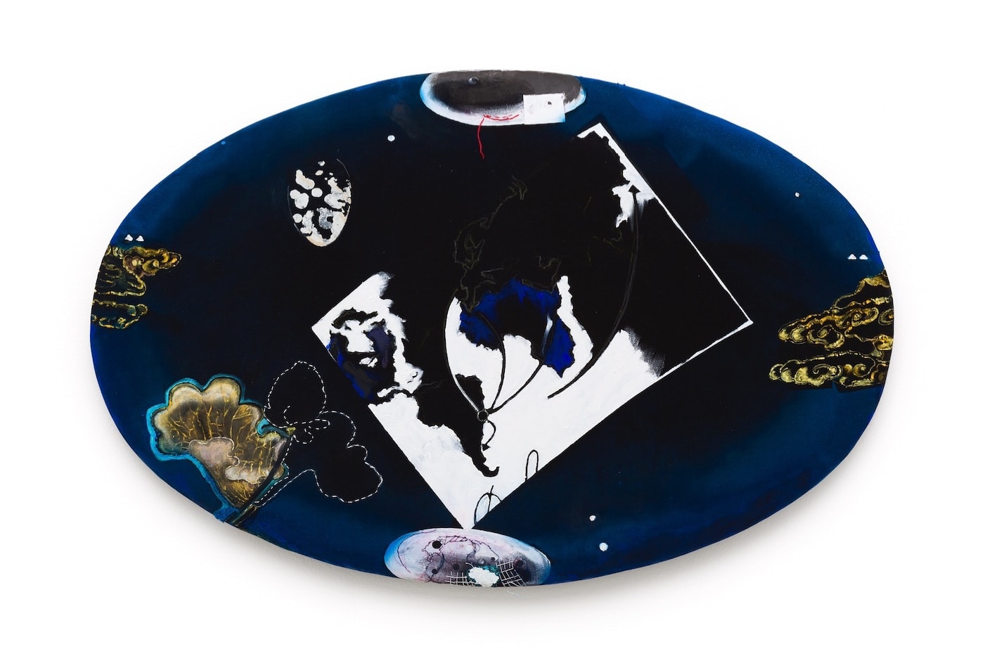 Anna Bella Geiger, Macio com flor de lótus e mapa Mundi através... I, 2016