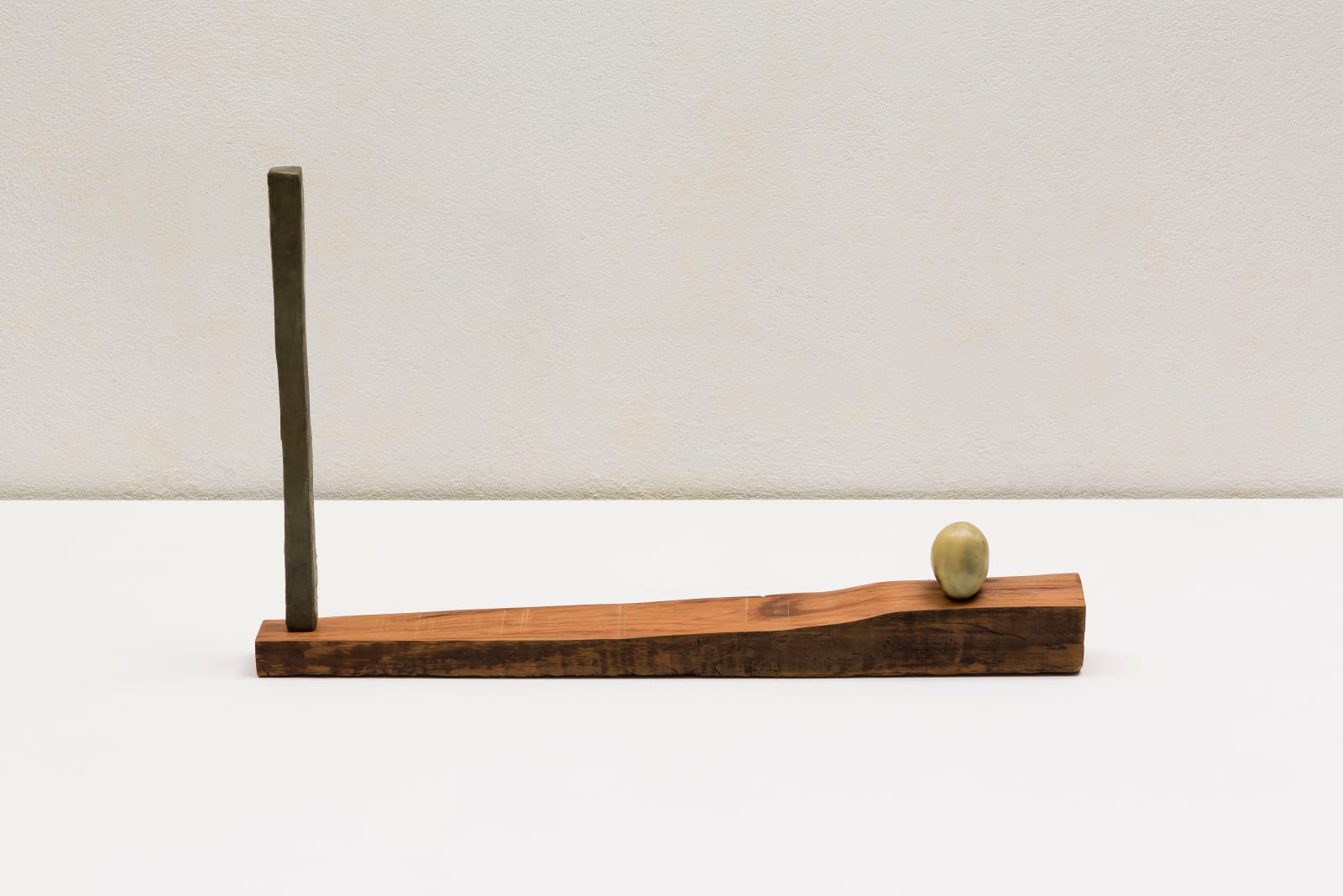 Paloma Bosquê, Arranjo cego - Ovo com torre | Blind Arrangement - Egg with tower, 2018