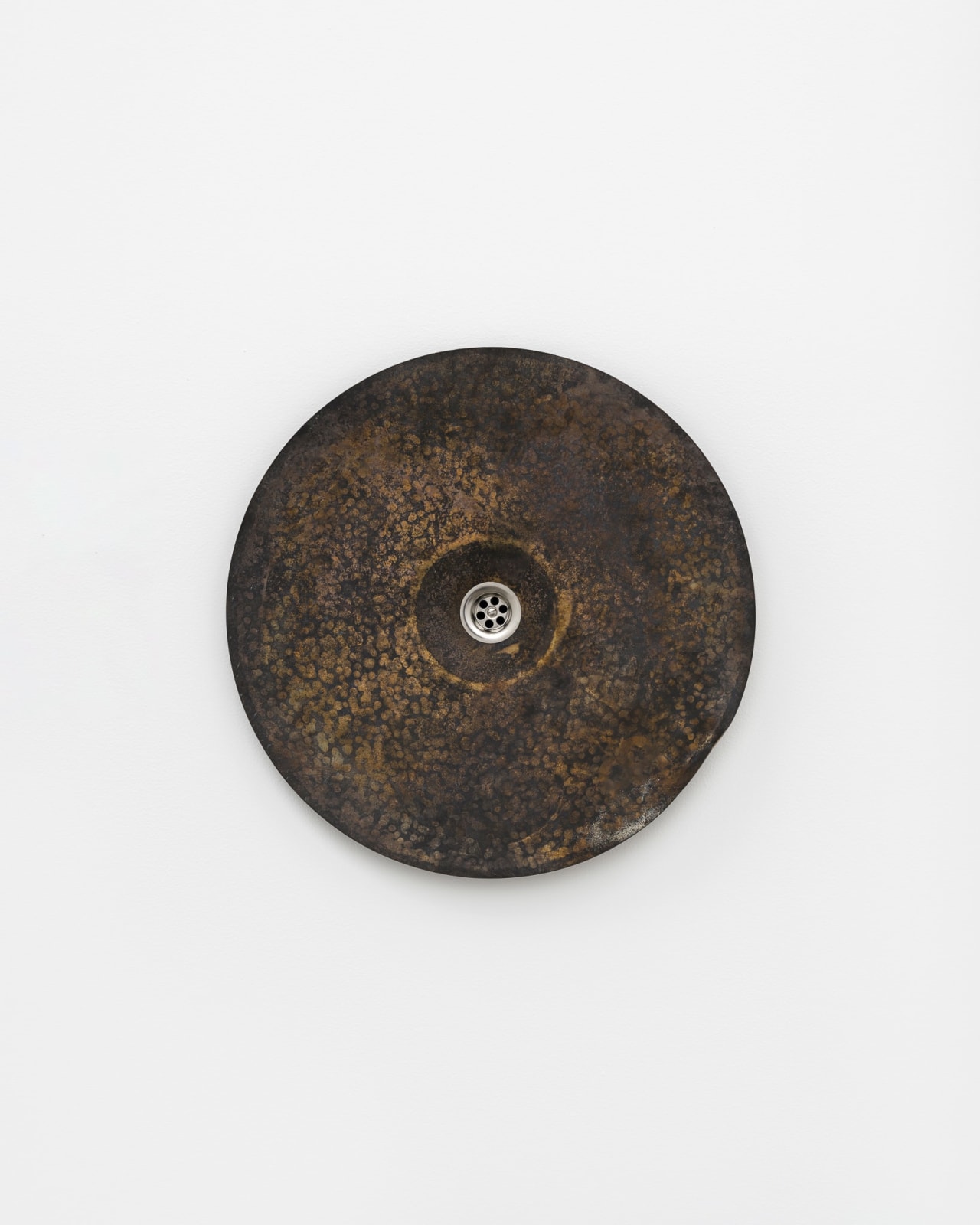 Nina Canell, Crash, 2023