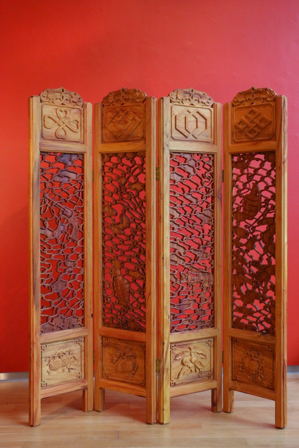 Bui Cong Khanh, Folding Screen, 2018