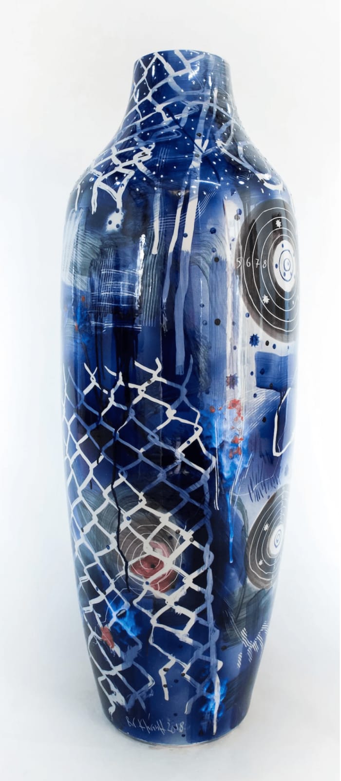 Bui Cong Khanh, Shooting Target (Vase 01), 2018