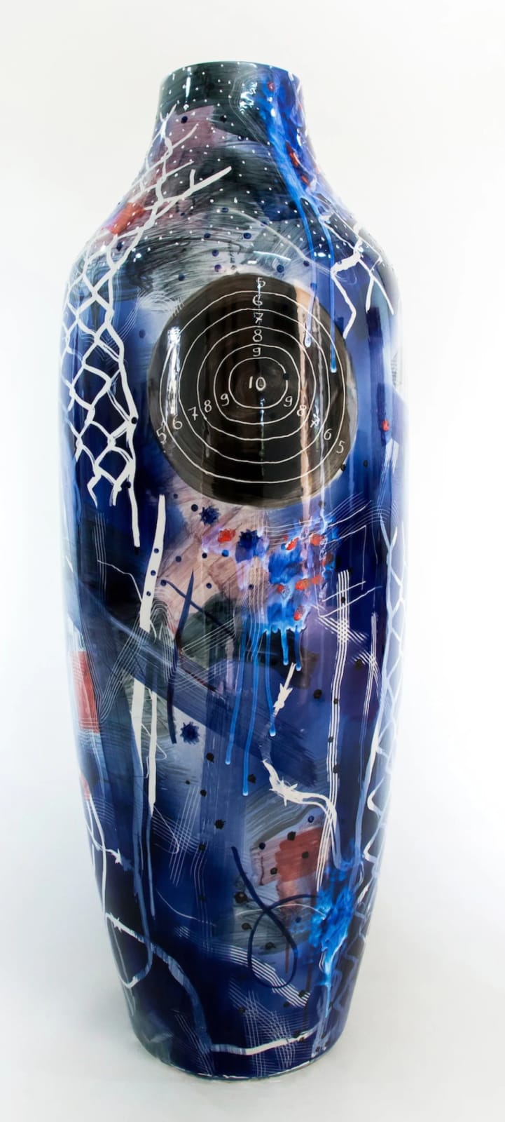 Bui Cong Khanh, Shooting Target (Vase 01), 2018